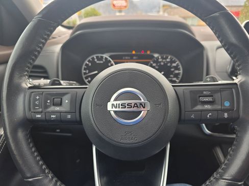 Used 2021 Nissan Rogue SL image 17