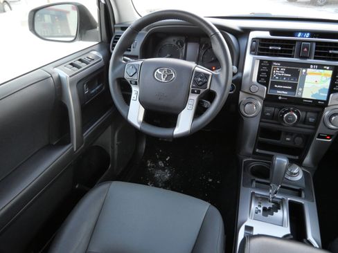 Certified 2021 Toyota 4Runner SR5 Premium image 10