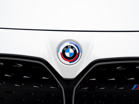 Used 2023 BMW i4 M50 w/ Premium Package image 12