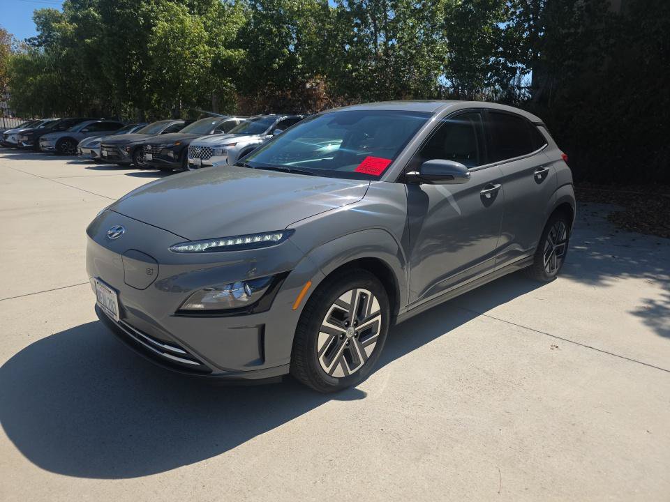 Used 2023 Hyundai Kona SEL w/ Cargo Package FWD image 13