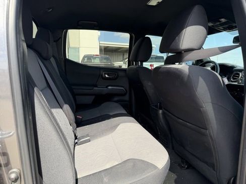 Used 2023 Toyota Tacoma TRD Off-Road w/ Technology Package image 11