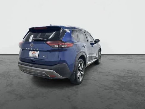 Used 2023 Nissan Rogue SL w/ SL Premium Package image 3