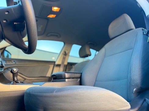Used 2015 Kia Optima LX FWD image 13