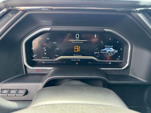 Used 2023 GMC Sierra 1500 AT4 w/ AT4 Premium Package image 24