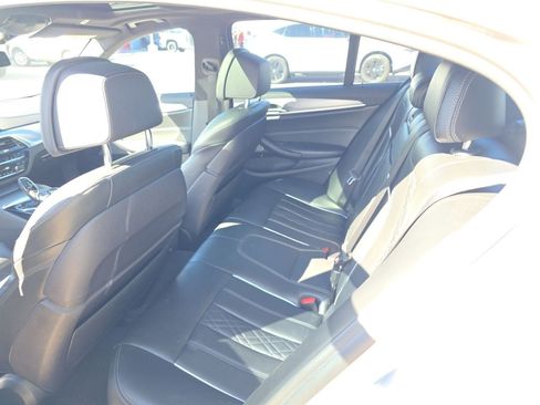 Used 2018 BMW M550i xDrive image 6