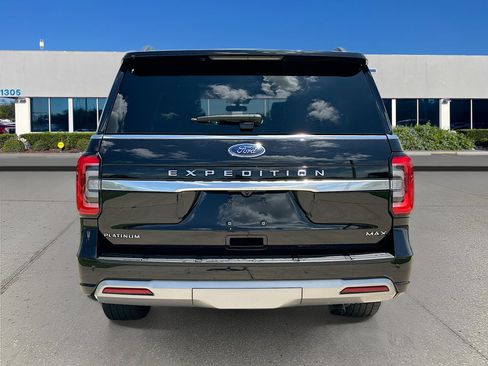 Used 2024 Ford Expedition Max Platinum AWD/4WD image 6