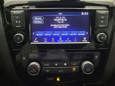 Used 2022 Nissan Rogue Sport SV image 25