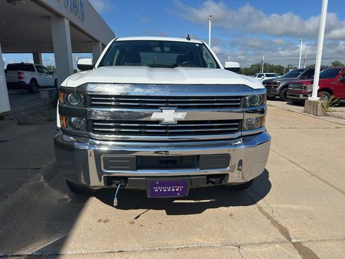 Used 2016 Chevrolet Silverado 2500 LT AWD/4WD image 13
