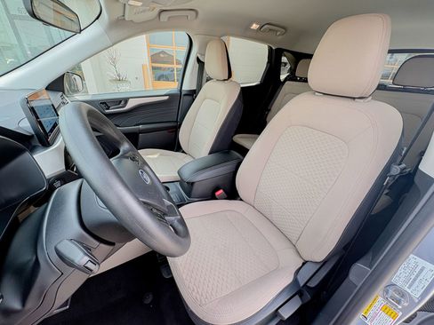 Used 2022 Ford Escape SE image 20