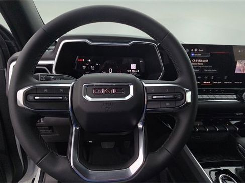 New 2026 GMC Canyon Elevation w/ Convenience Package image 11