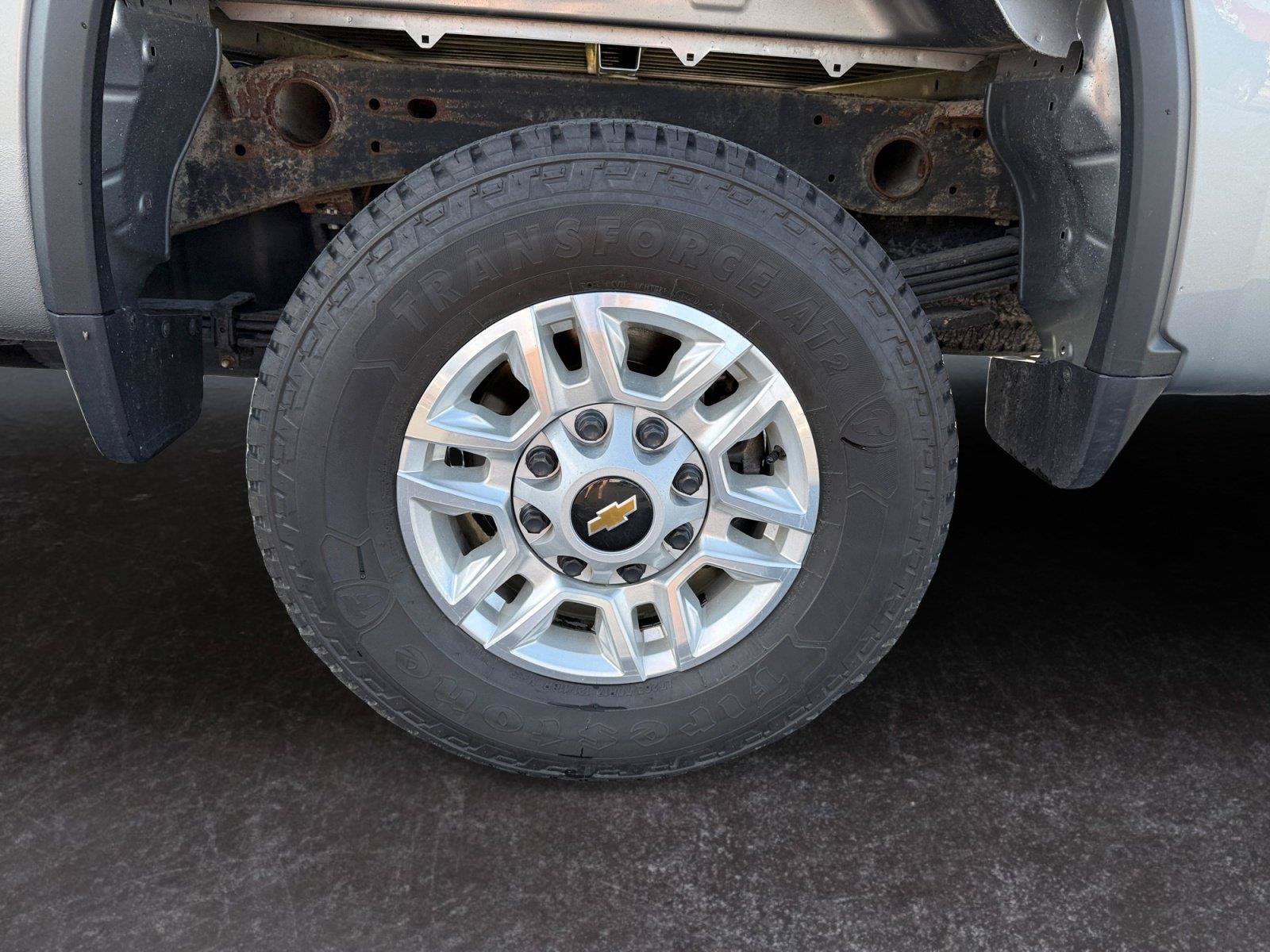 Used 2025 Chevrolet Silverado 2500 LT w/ Convenience Package AWD/4WD image 15
