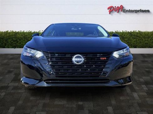 Used 2025 Nissan Sentra SR w/ Midnight Edition image 7