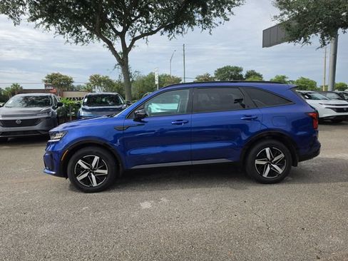Used 2022 Kia Sorento S FWD image 5