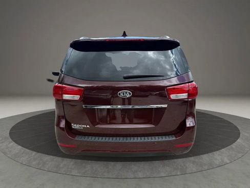 Used 2018 Kia Sedona SX image 4