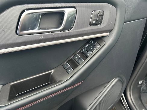 New 2025 Ford Explorer ST-Line w/ Premium Package image 15