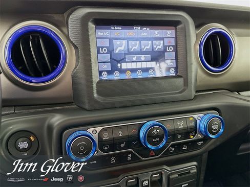 Used 2020 Jeep Gladiator Sport w/ Quick Order Package 24S image 31