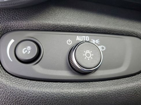 New 2026 Chevrolet Trax RS image 22