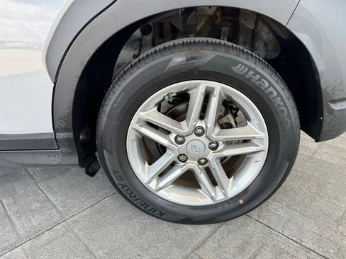Used 2022 Hyundai Kona SE FWD image 4