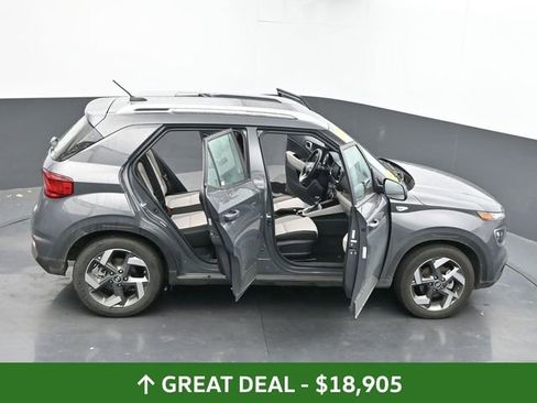 Used 2025 Hyundai Venue SEL image 49