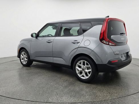Used 2025 Kia Soul LX w/ LX Technology Package FWD image 6