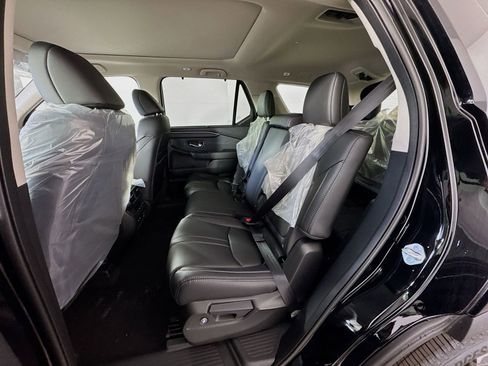 New 2026 Honda Pilot Touring image 9