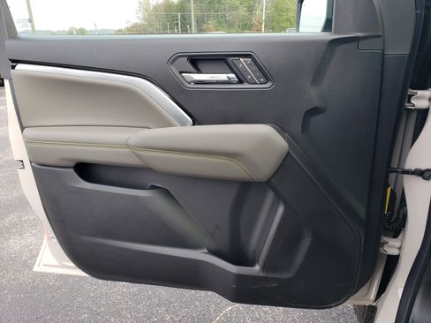 New 2026 Chevrolet Colorado ZR2 w/ Technology Package image 11