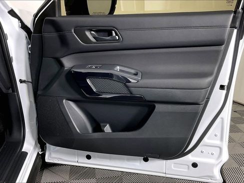 New 2026 Nissan Pathfinder SV AWD/4WD image 20