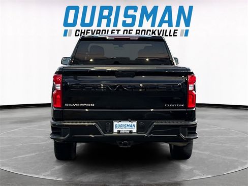 Used 2022 Chevrolet Silverado 1500 Custom image 5