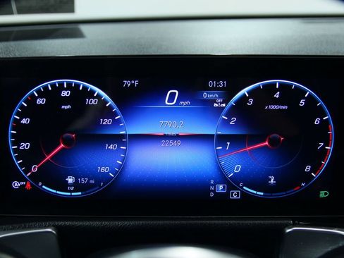 Used 2023 Mercedes-Benz GLB 250 4MATIC image 15