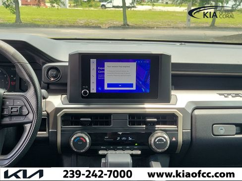 Used 2024 Toyota Tacoma SR5 AWD/4WD image 18