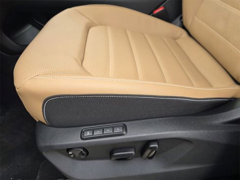 New 2026 Volkswagen Atlas Cross Sport SEL R-Line image 19