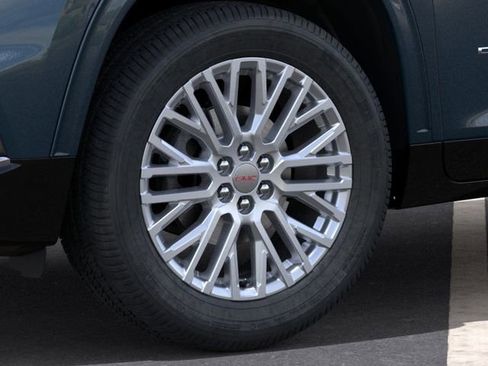 New 2026 GMC Acadia Denali w/ Super Cruise Package FWD image 9