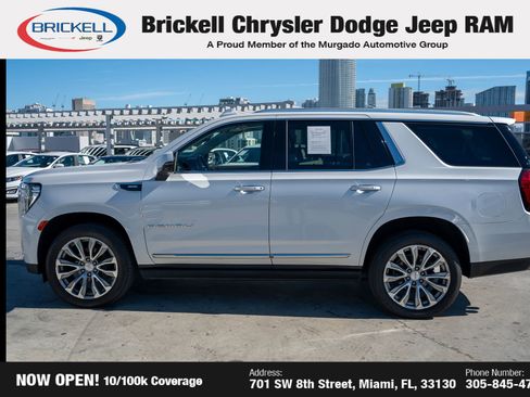 Used 2021 GMC Yukon Denali w/ Denali Premium Package image 8