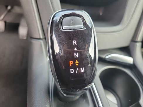 Used 2022 Cadillac XT6 Premium Luxury image 34