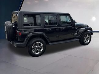 Used 2019 Jeep Wrangler Unlimited Sahara AWD/4WD video 2