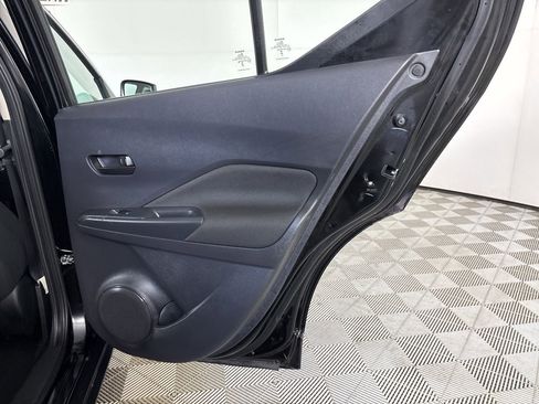 Used 2023 Nissan Kicks S image 23