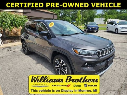 Used 2024 Jeep Compass Limited AWD/4WD image 1
