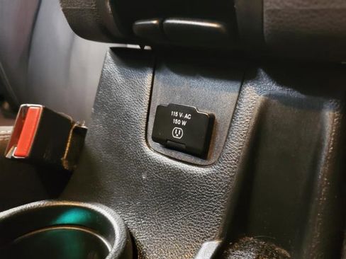 Used 2017 Jeep Wrangler Unlimited Sahara w/ Connectivity Group image 21