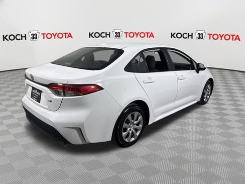 Used 2025 Toyota Corolla LE image 8