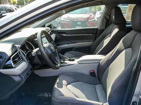 Used 2019 Toyota Camry LE w/ Carpet Mat Package FWD image 16