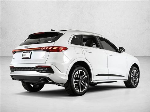 New 2025 Audi Q5 Premium image 4