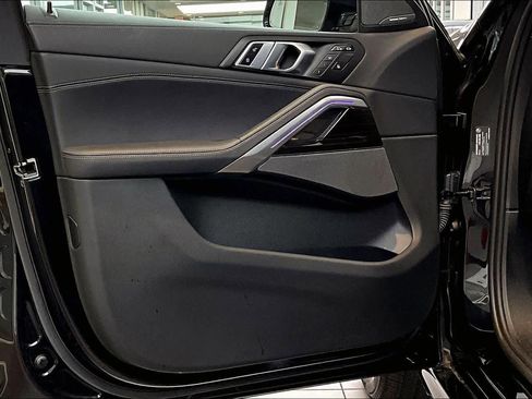 Used 2025 BMW X6 xDrive40i image 21