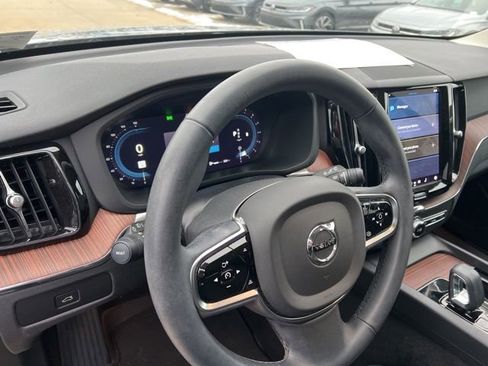 Used 2023 Volvo XC60 B5 Plus w/ Climate Package image 12