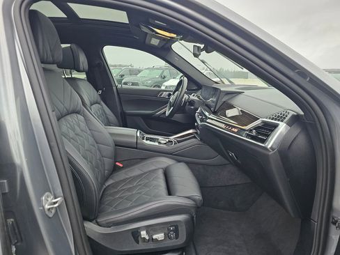 Used 2024 BMW X6 xDrive40i image 11