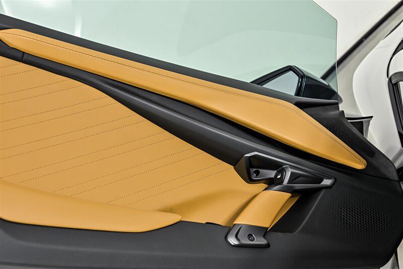 Used 2024 Lamborghini Revuelto AWD/4WD image 52