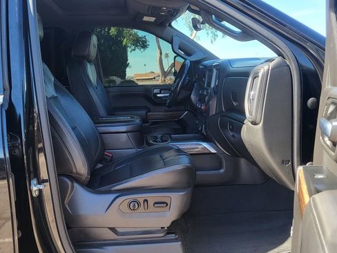 Used 2020 Chevrolet Silverado 2500 High Country w/ Z71 Off-Road Package image 16