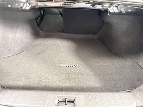 Used 2025 Nissan Sentra S FWD image 32