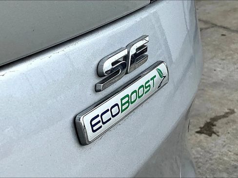 Used 2017 Ford Escape SE FWD image 21