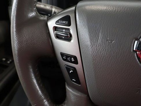 Used 2017 Nissan NV 3500 SL image 18