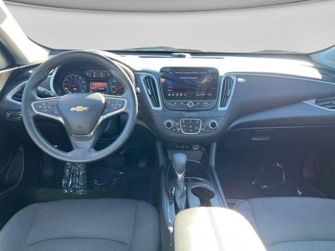 Used 2023 Chevrolet Malibu LT FWD image 14